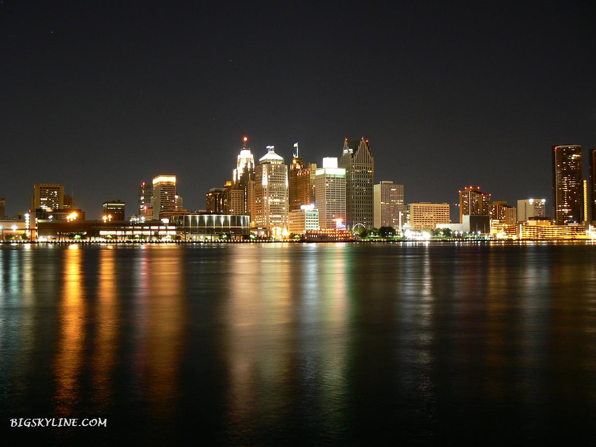 Skyline-Detroit-At-Night